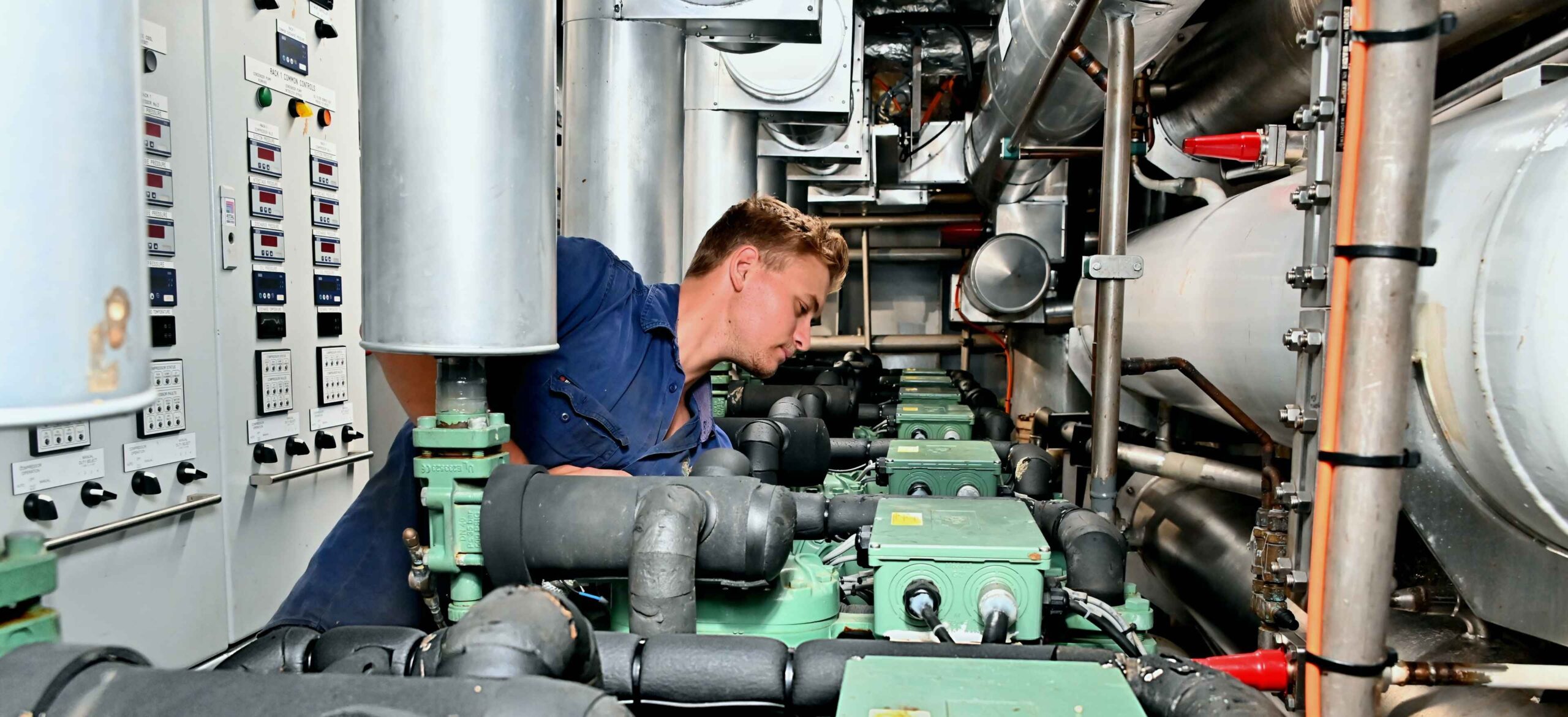 Deals Boat Cabin & Galley Store -Deals Boat Cabin & Galley Store cairns marine air conditioning scaled